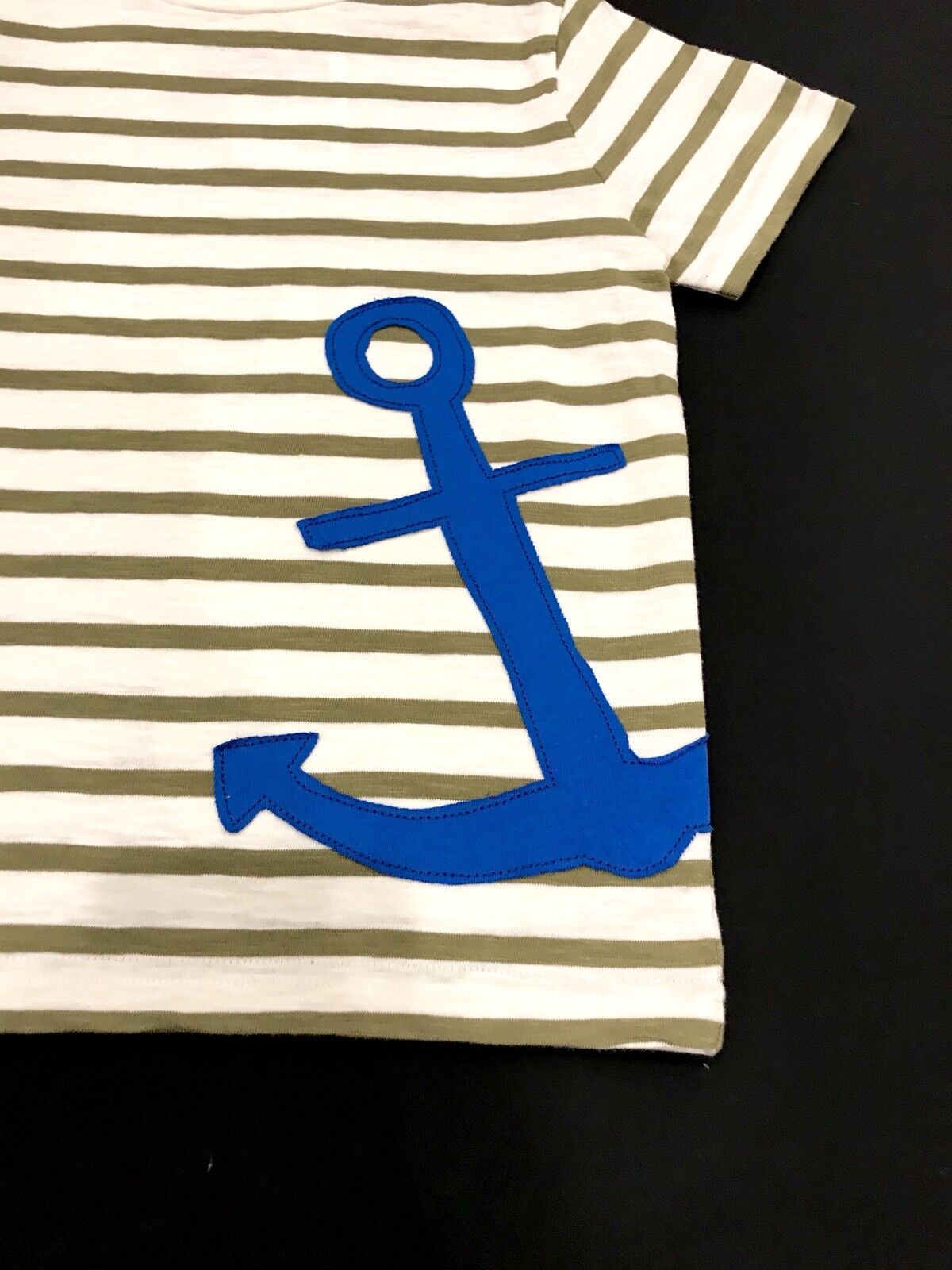 Mini Boden Khaki Stripe Anchor Appliqué Tee. 4-5 Year Retail $30 Price $24 NWT