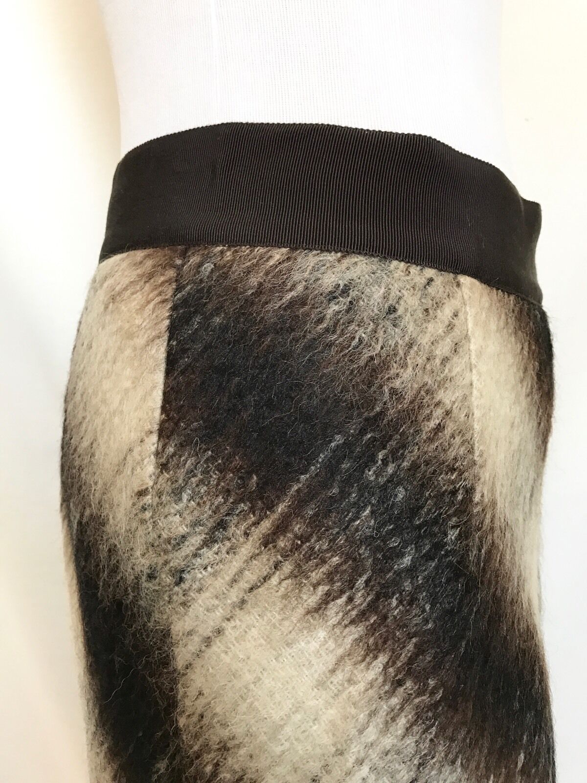 Carolina Herrera Mohair Skirt Brown & Cream NWT Retail $540 Price $225 Size 4