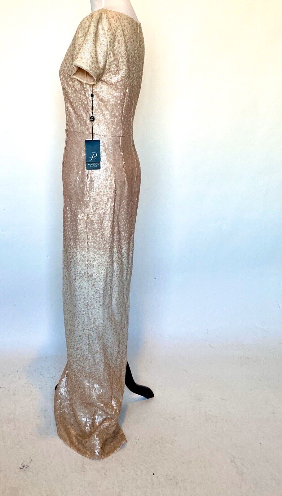 Adrianna Papell Pink Blush Ombré Sequin Gown NWT Size 2 Retails $249 Price $96