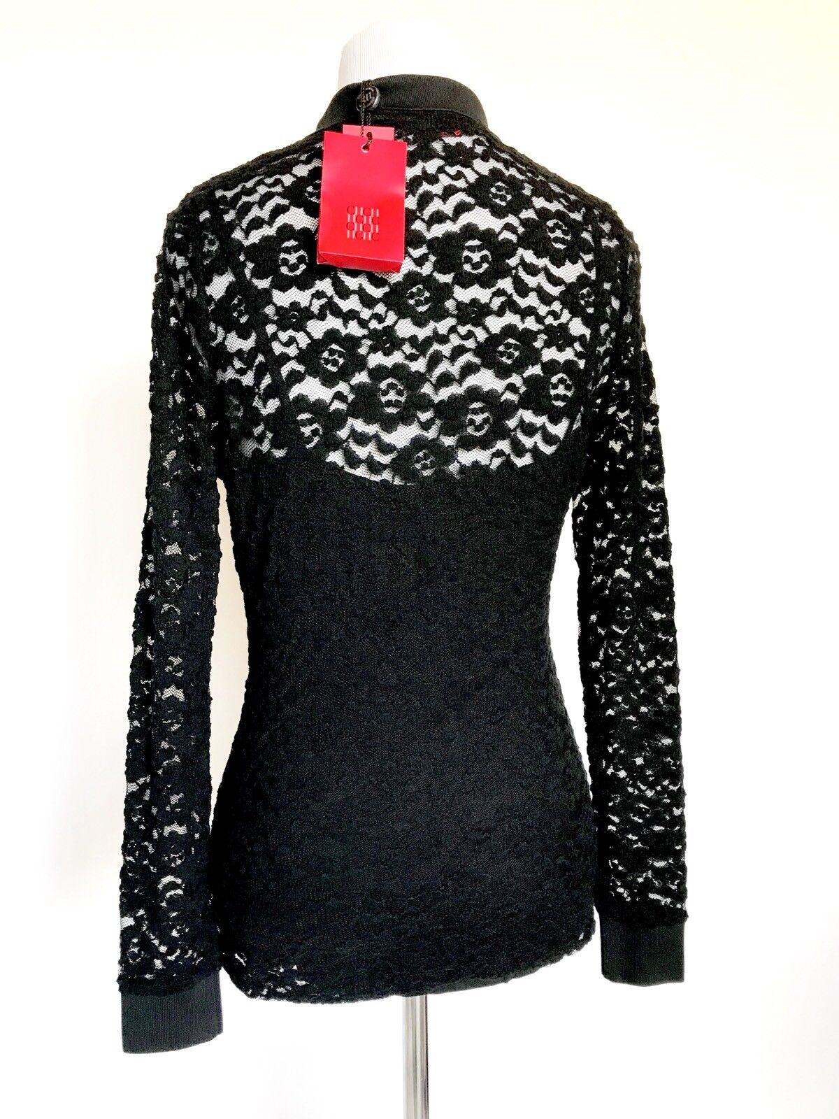 Carolina Herrera Black Lace Top. NWT Retail $325 Price $149 Size XS