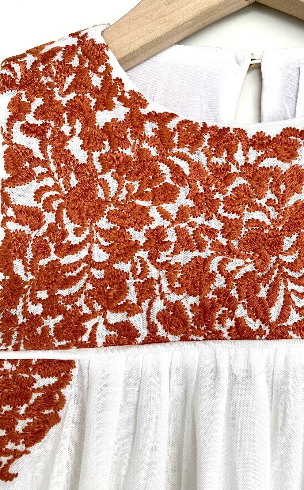 J Marie embroidered Gudalupe Dress 3T Retail $92 Price $56 Linen Mix White Red