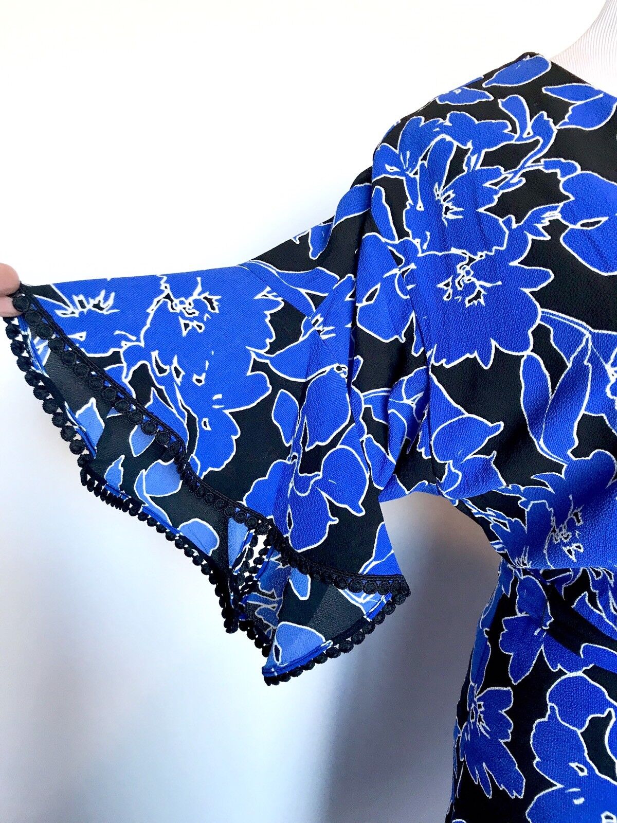 Taylor Cobalt Blue Formal Dress. NWT Size 2 Retail $118 Price $49