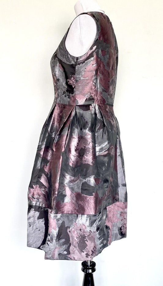 Carolina Herrera Metallic Formal Dress. Retails $910 NWT Price $545 Size 8