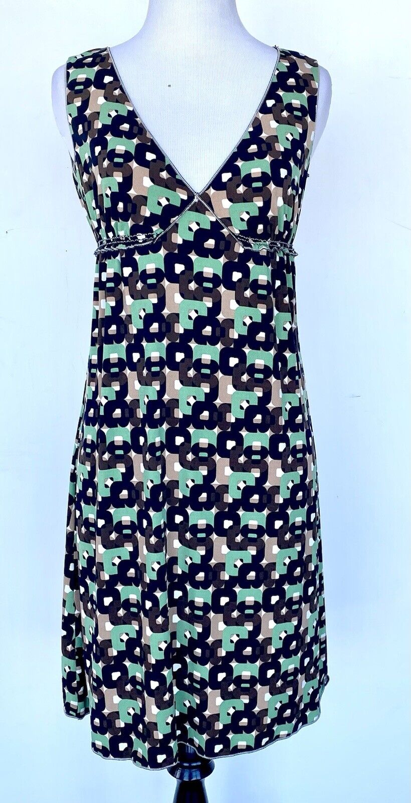 Max Studio Ruffle stretch Dress Size XS Retails $118 Price $55 NWT