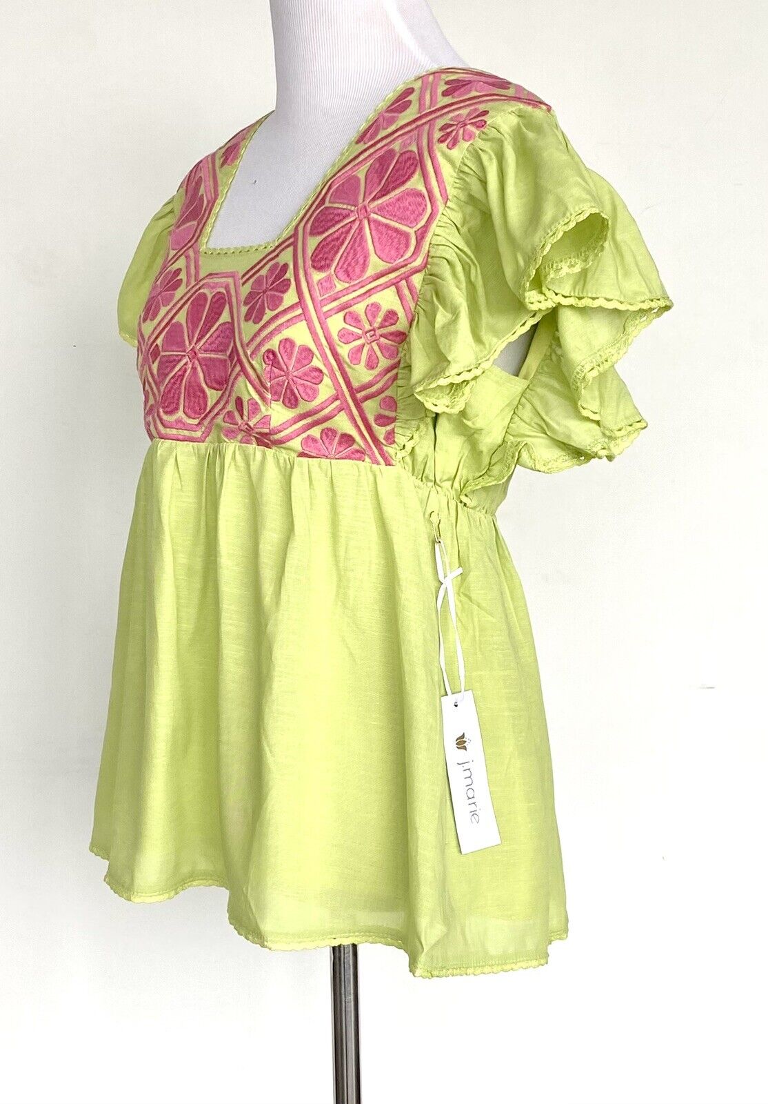 J Marie Embroidered Rowan Flutter Sleeve lime Top size L Retail $106 Price $59