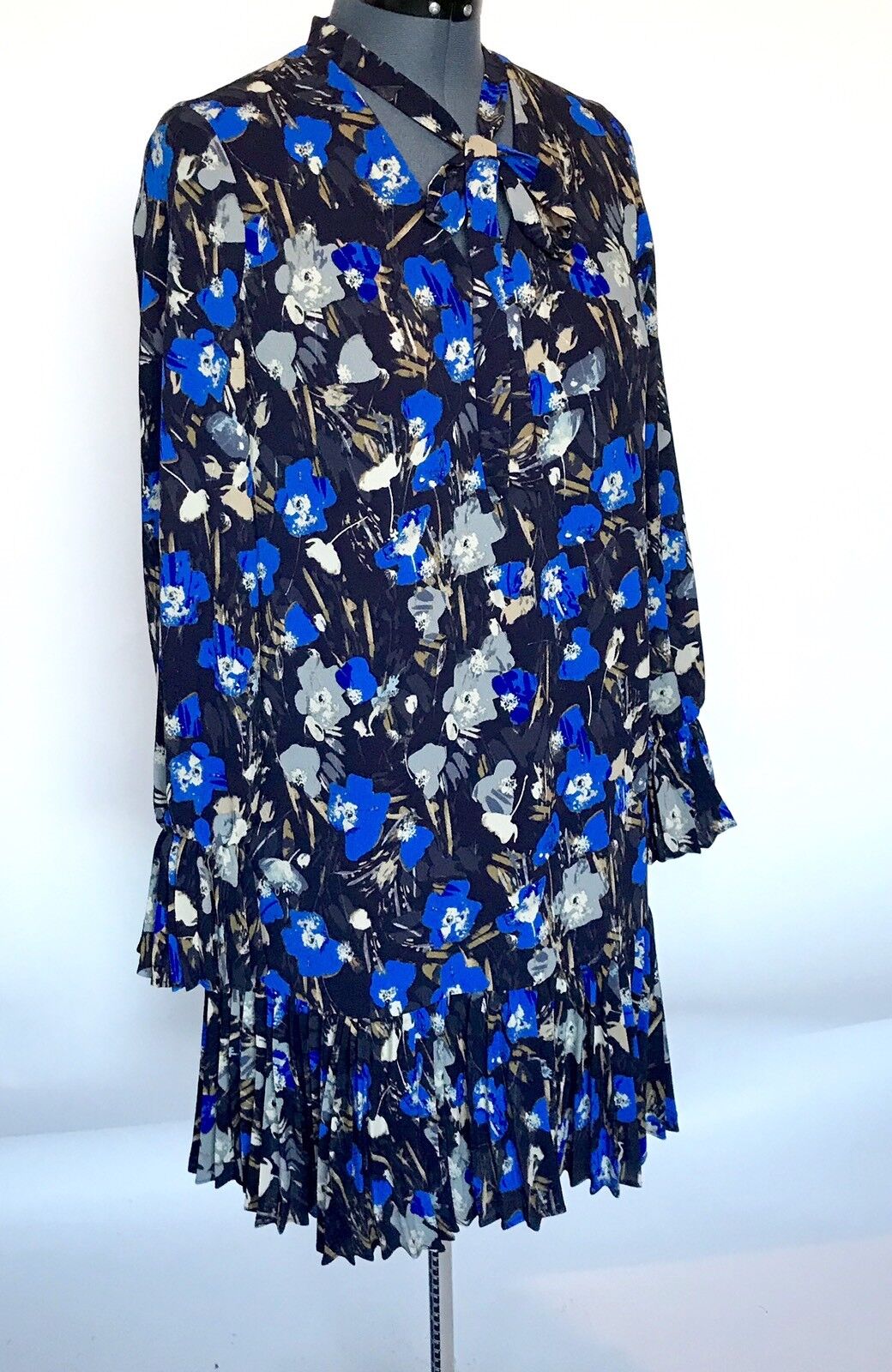 Maggy London Blue & Black Tie Neck Dress. NWT Retail $148 Price $68 Size 10