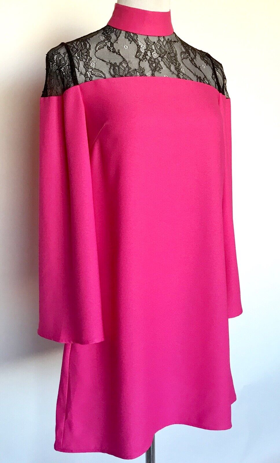 Nicole Miller  Black & Pink Lace Neck Dress NWT Retails $138 Price $45 Size 4