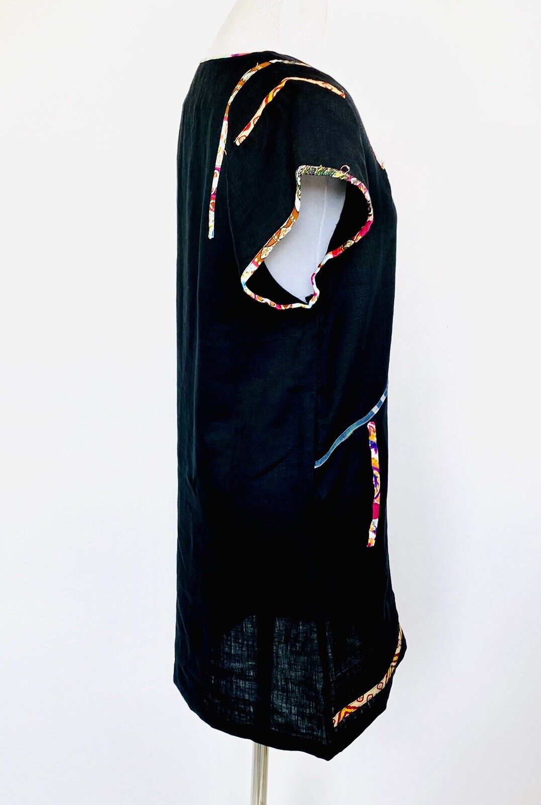 Amaran Linen Black  Dress Retail $109 Price $49 Size Small NWOT