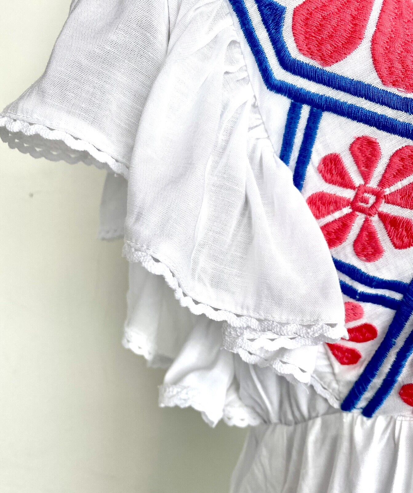 J Marie Embroidered Sterling flutter sleeve top size S Retail $106 Price $59