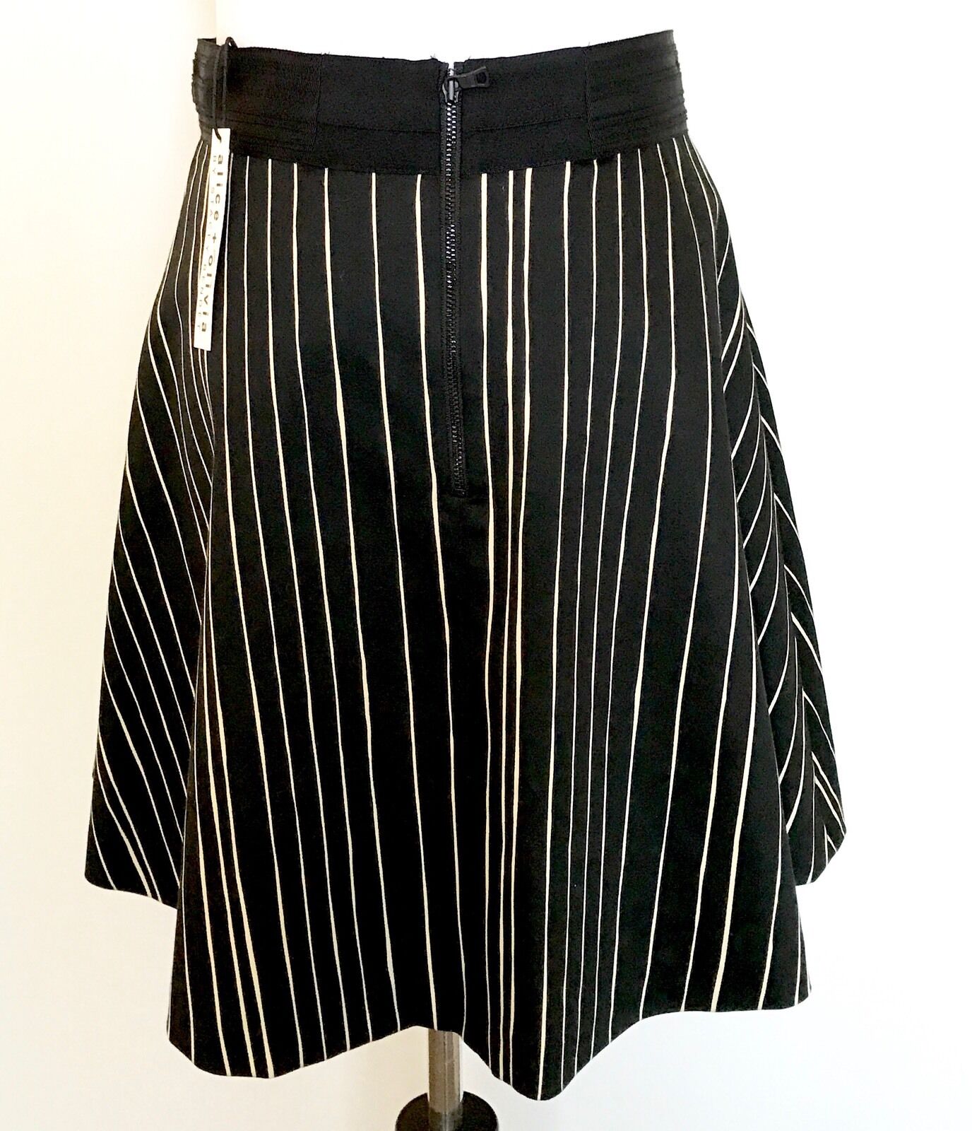 Alice + Olivia Black And White Stripe Skirt Retail $245 Price $75 NWT 6
