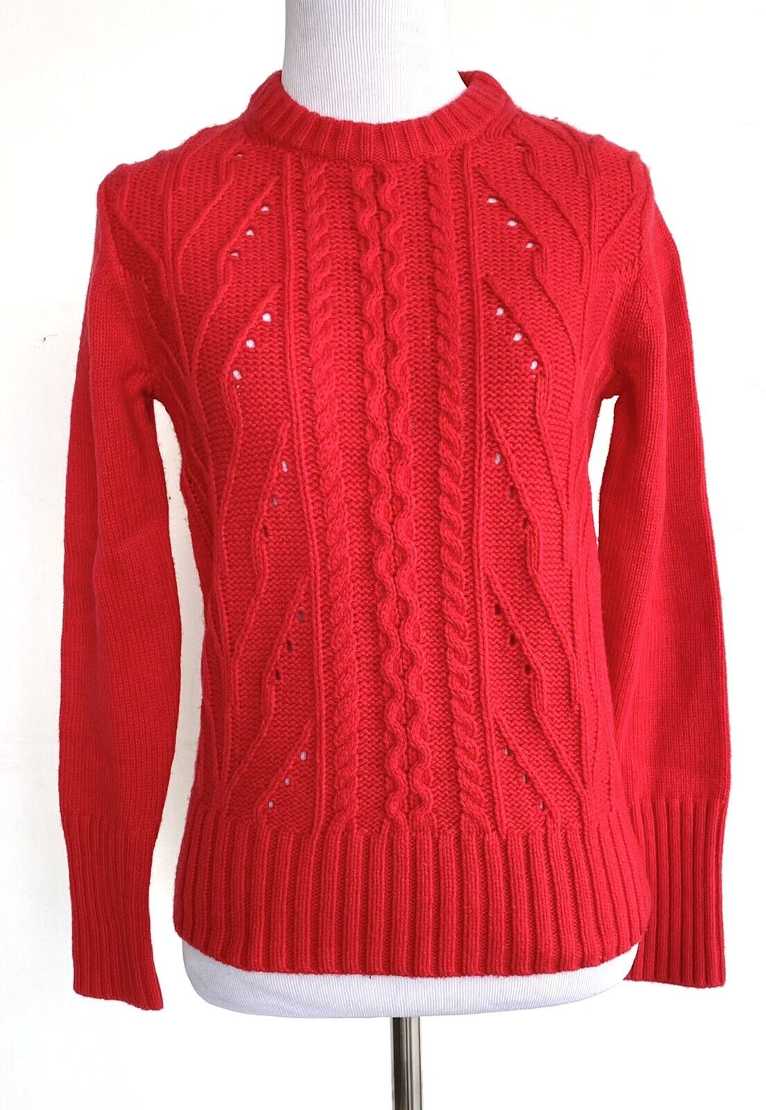 J Crew Lamb Wool Mix Cable Sweater. NWT Retail $69.50 Price $59.50 Size XS