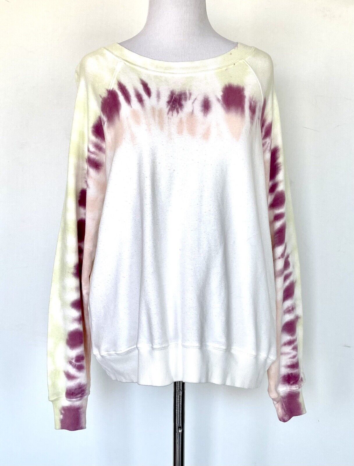 WILDFOX Sweatshirt Oversized Aloe Edge Dye Retail $128 Price $54 S Soft