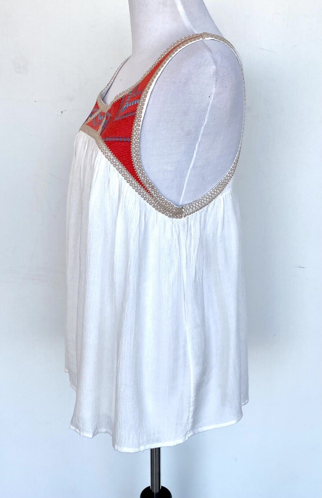 Willow & Clay embroidered Lined Swing top Retails $55 Price $35 Small