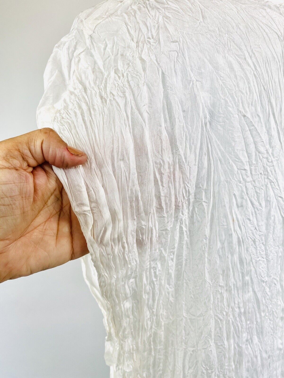 Amaran Silk Handpainted Off White Crinkle Dress Retail $119 Price $49 Size Small