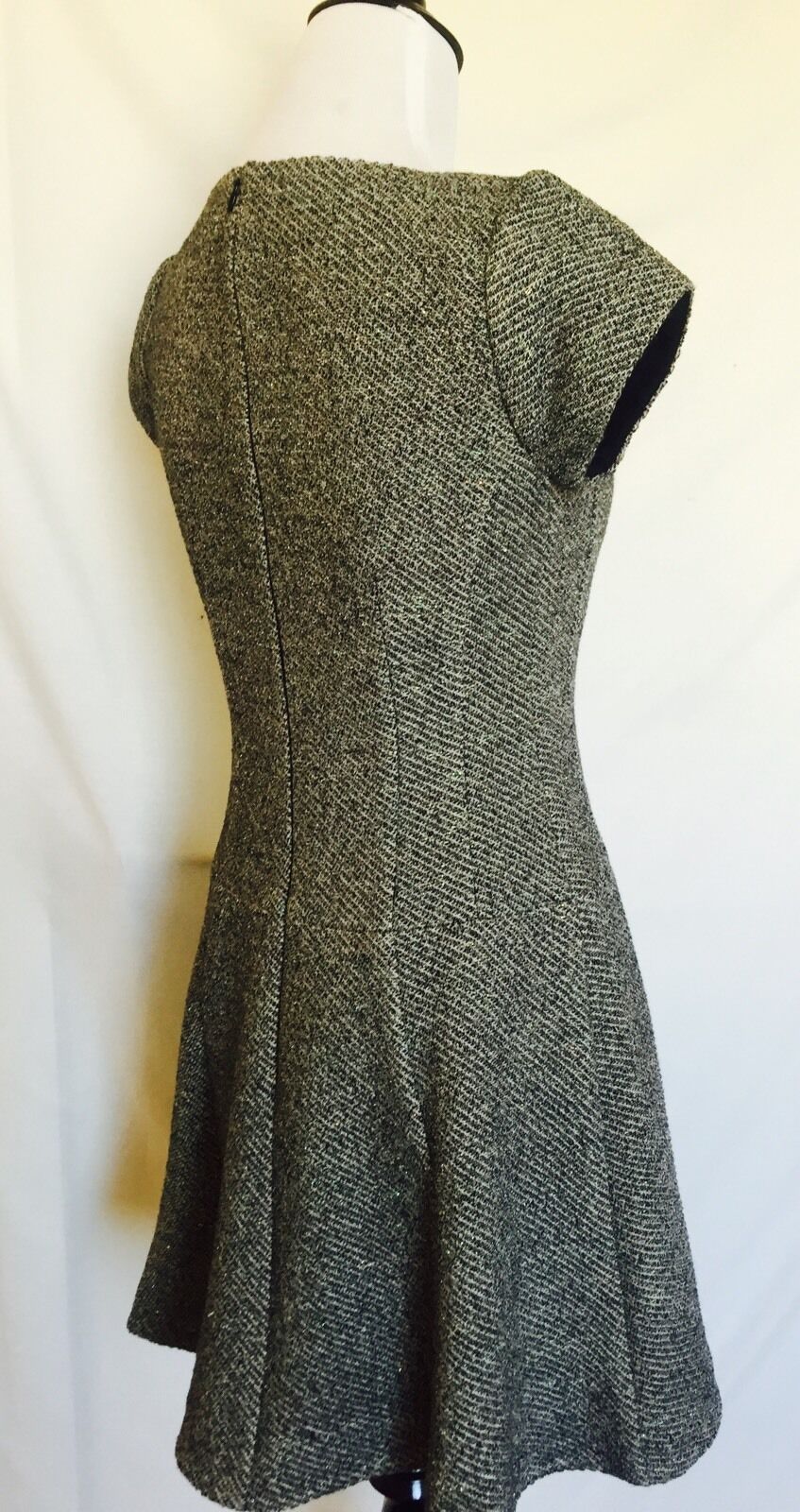 Nanette Lepore Gray Tweed Fitted  Dress NWT Size 0 Retail $478 Price $125