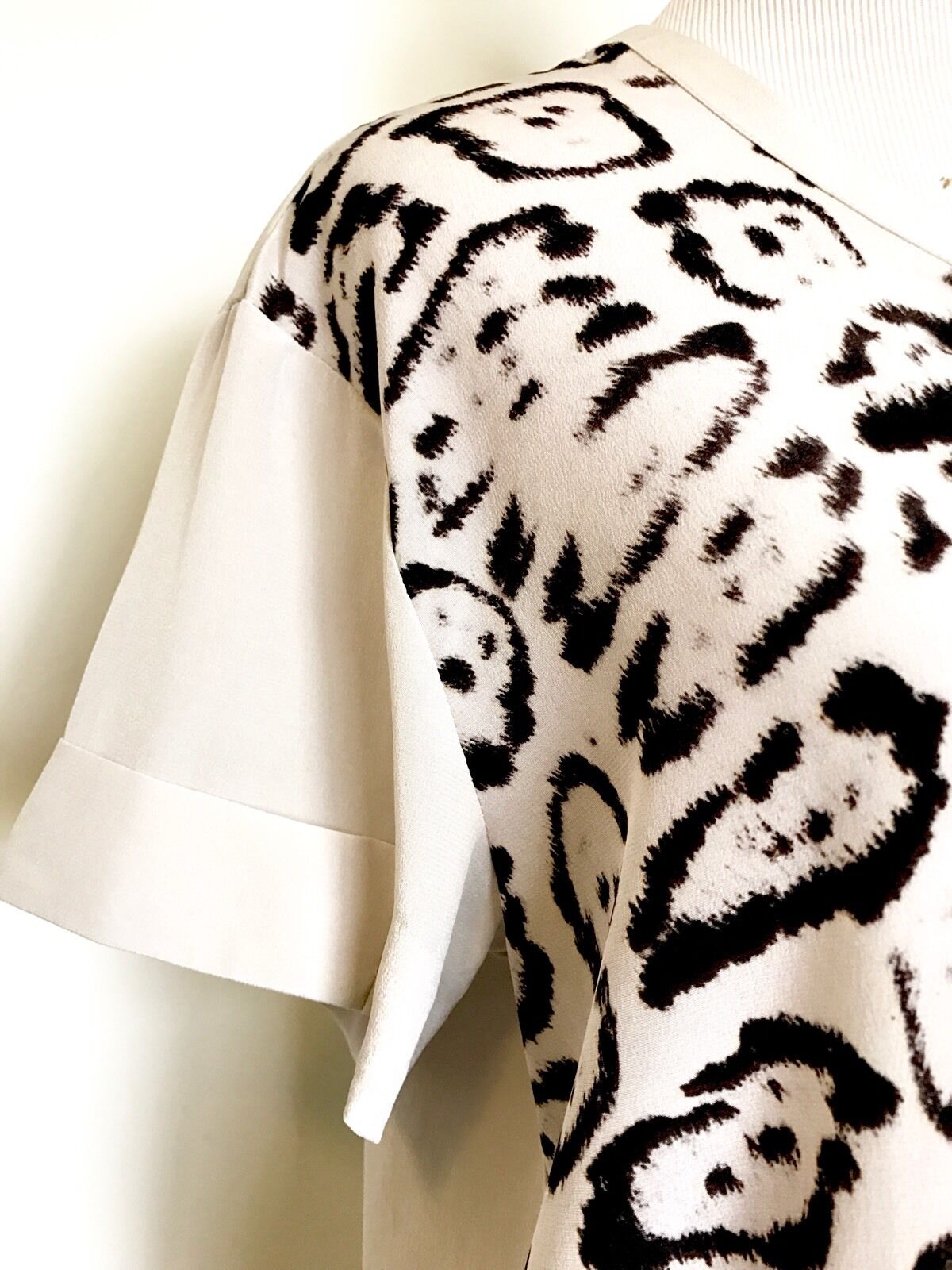 AllSaints Silk Aroma Felix Top NWT Retail $230 Price $89 Size 2 All Saints