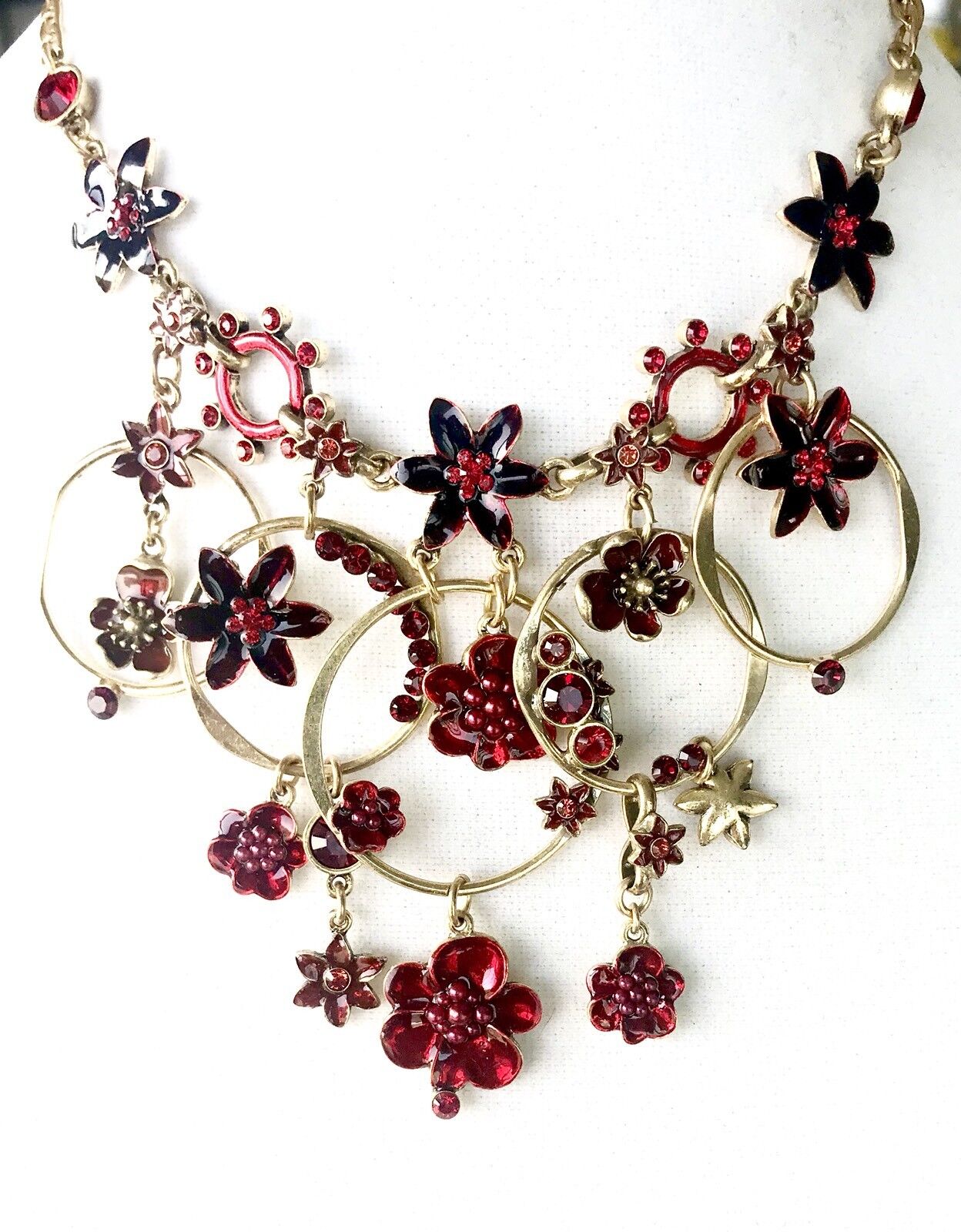 Pilgrim Genuine Swarovski Crystal And Enamel Necklace. NWT Price $29 Retail $100