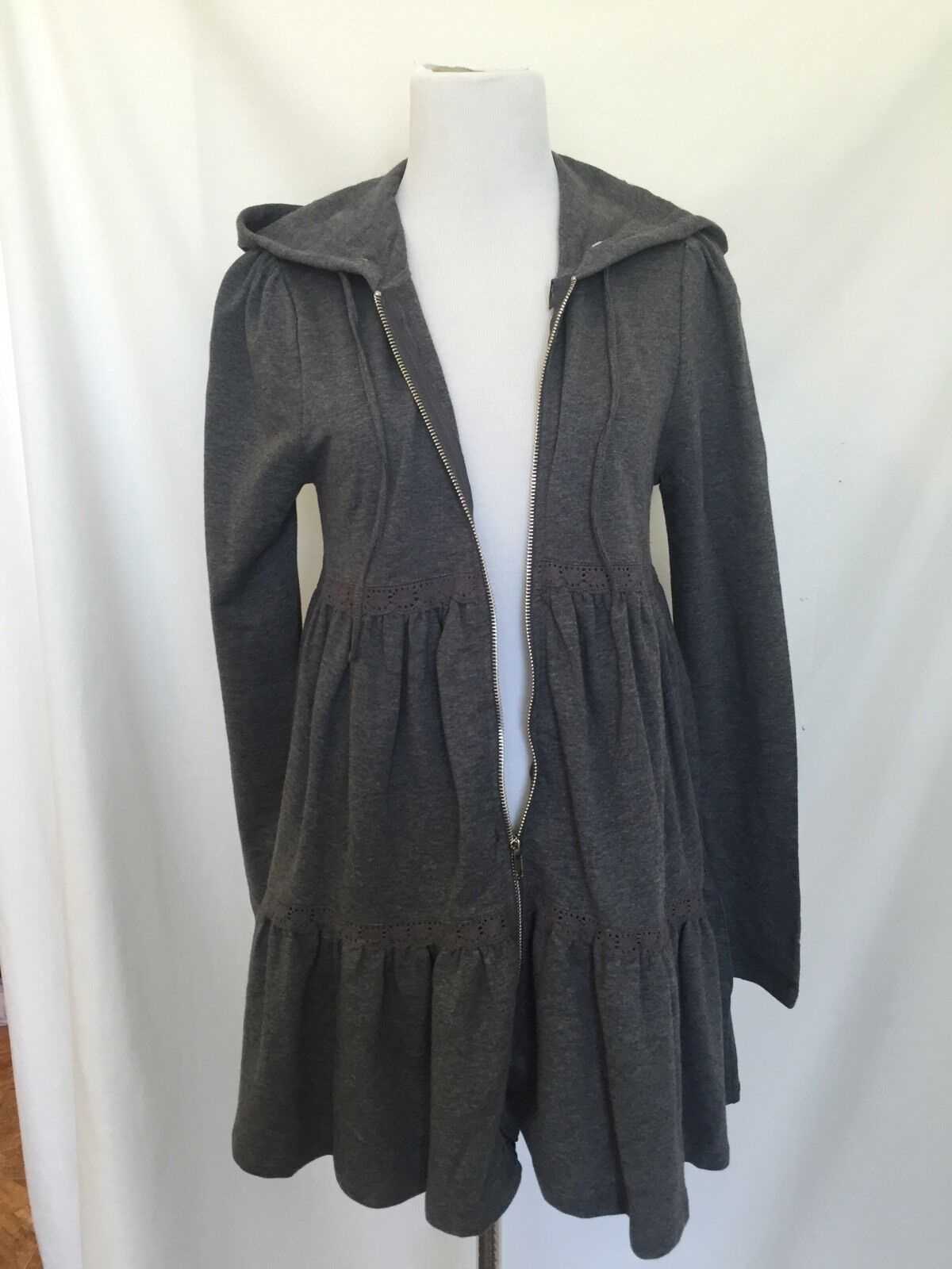 Romeo And Juliet Couture Gray Hoodied Jacket. NWT Retails $220 Price $68 XS