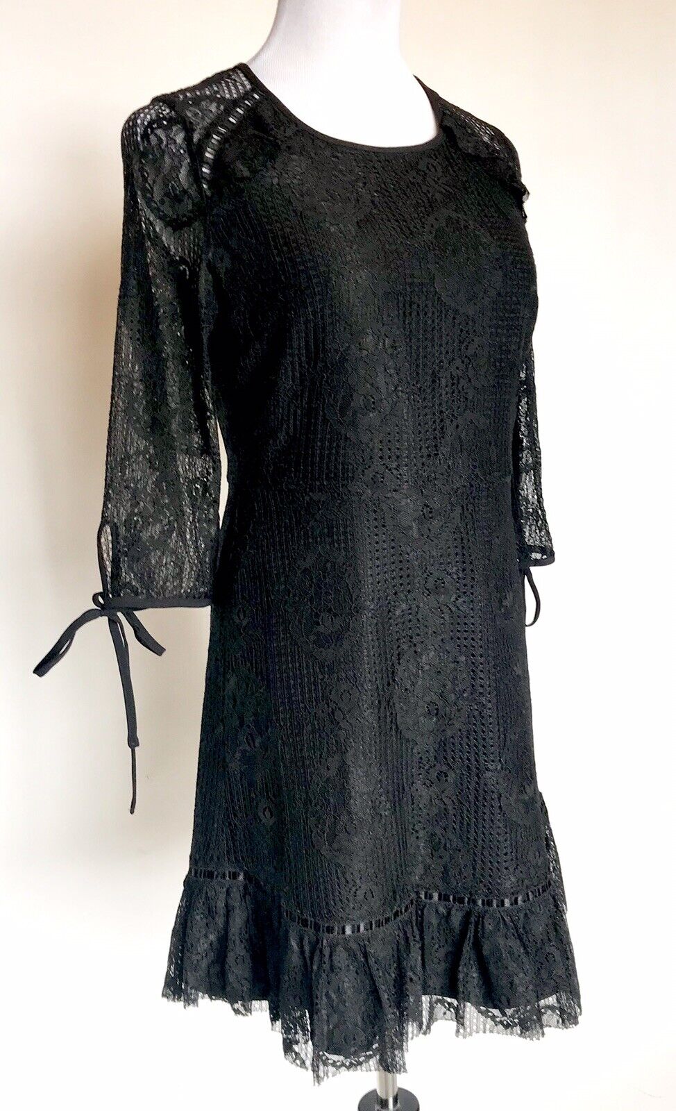 Moon River Black Lace Low Back Dress. Size L NWT Retail $100 Price $59.98