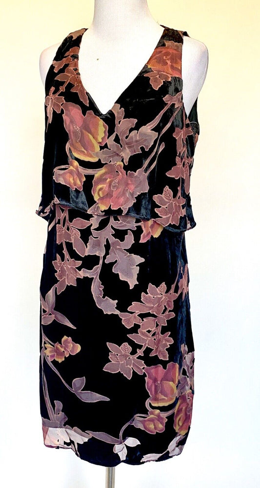 Jessica Simpson Velvet Floral Dress. Retails $108 Price $28 NWT Size 4