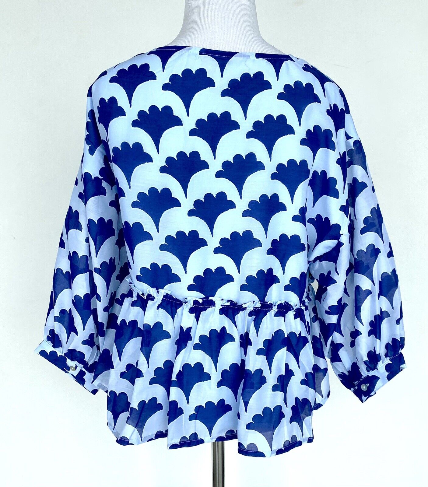 J Marie Pippa LS Ruffle Top size XS Blue Fan Retail $92 Price $49