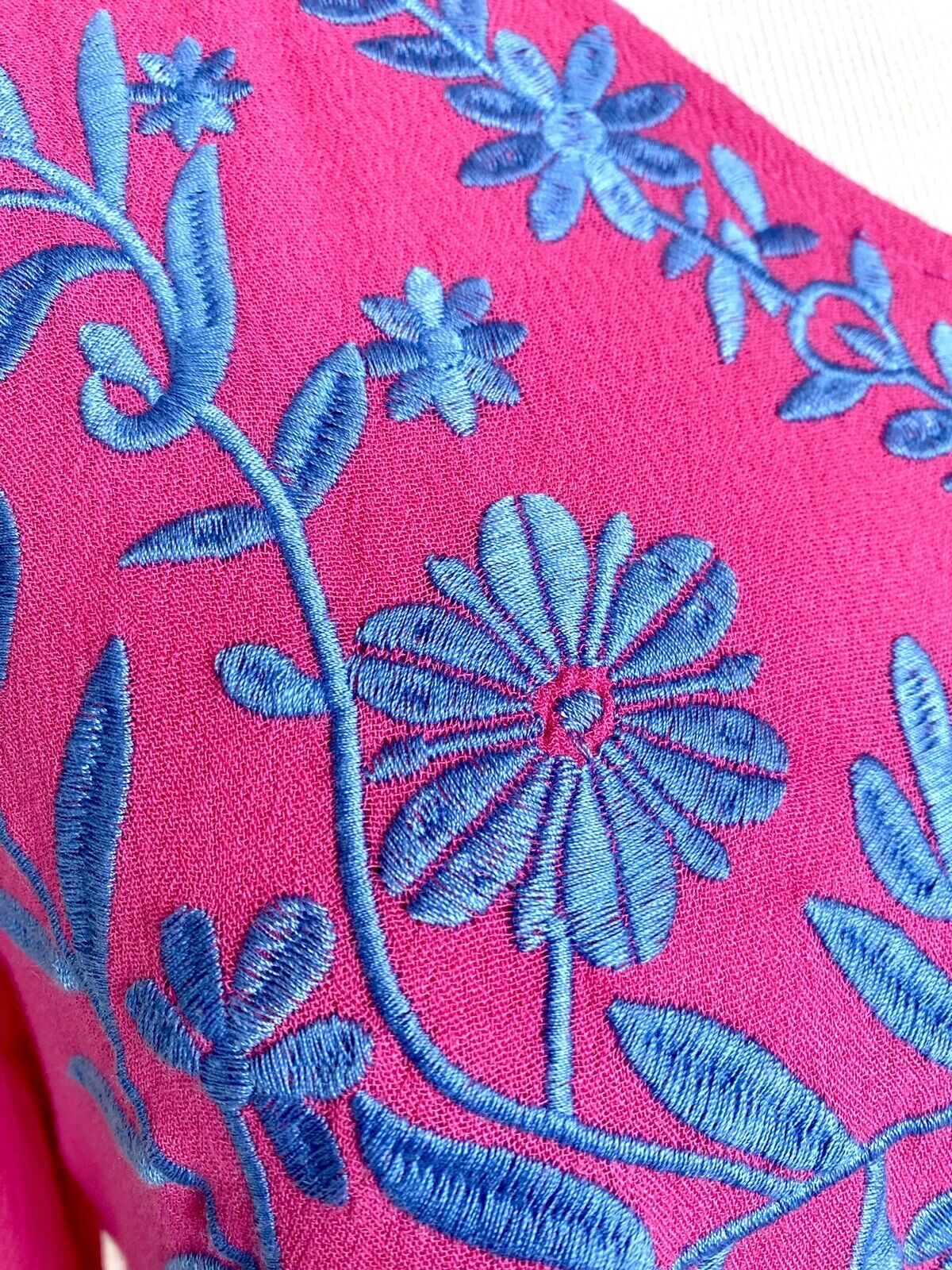 J Marie embroidered Madeline Dress size XS Retail $106 Price $65 Hot Pink