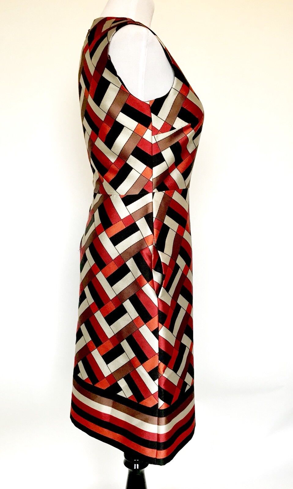 Carolina Herrera Burnt Orange Print Dress. Retail $885 Price $395 Size 4 NWT