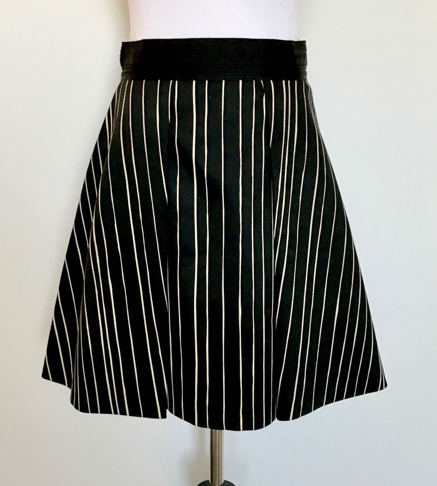 Alice + Olivia Black And White Stripe Skirt Retail $245 Price $75 NWT 6