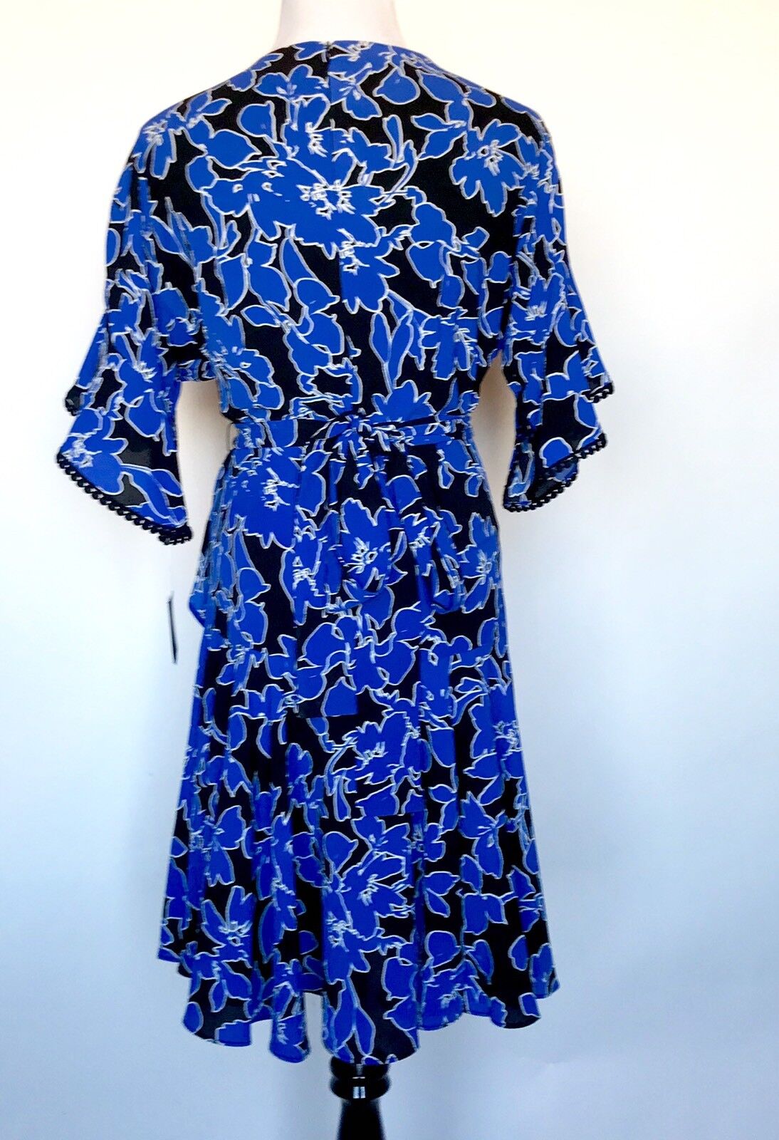 Taylor Cobalt Blue Formal Dress. NWT Size 2 Retail $118 Price $49