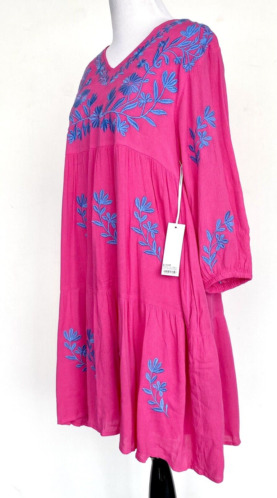J Marie embroidered Madeline Dress size XS Retail $106 Price $65 Hot Pink
