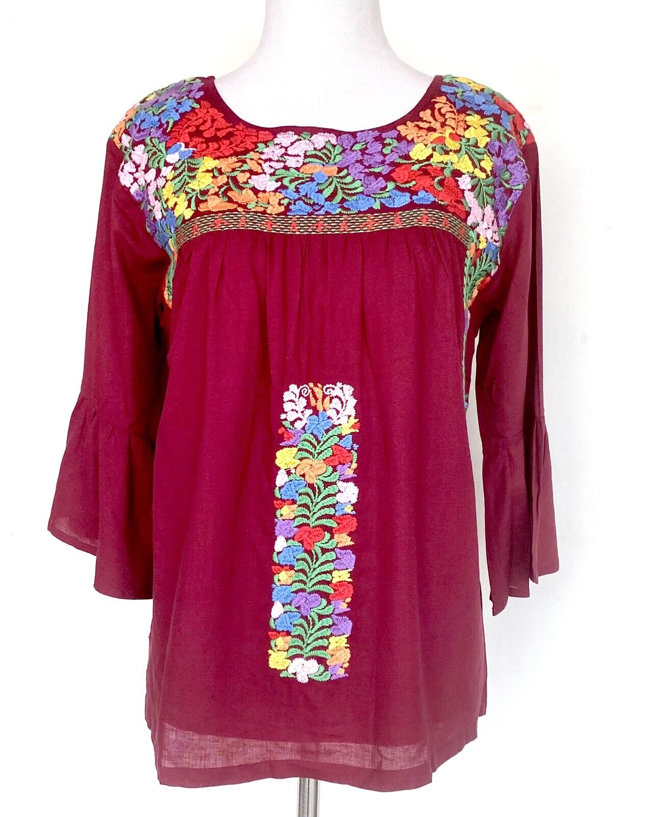 NWT J Marie embroidered Bridget Top bell sleeve size XSmall Retail $96 Price $42