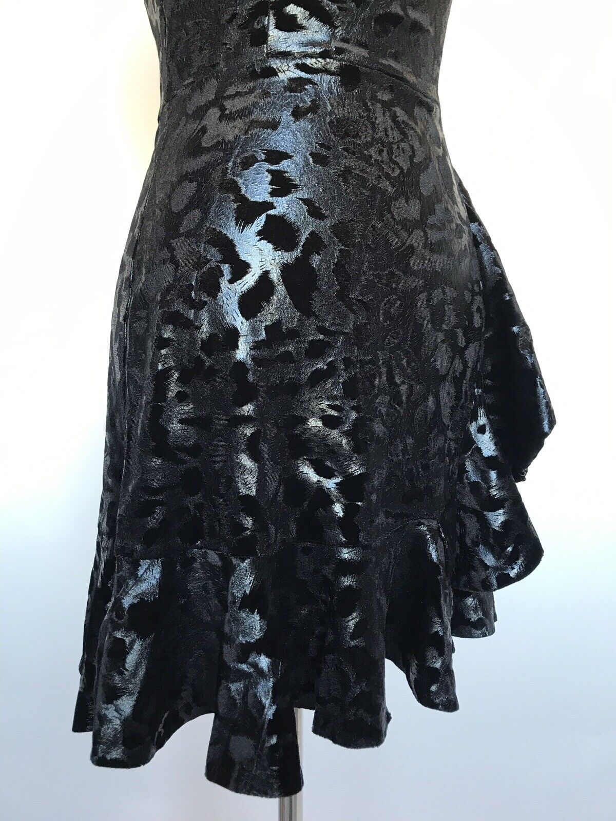 Aqua NWT Dress Black Velvet Ruffle Skirt Stretch Dress XS Retail $88 Price $42