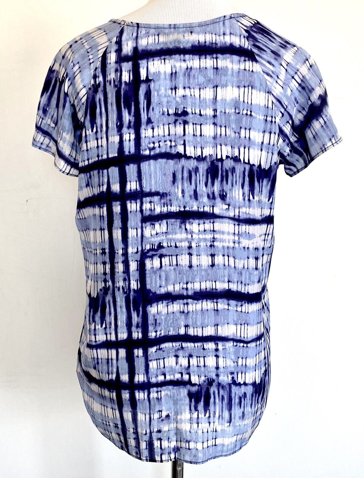 Nic + Zoe SILK  Blue Short Sleeve Tunic Top. NWT Size XS Retail $128 Price $45