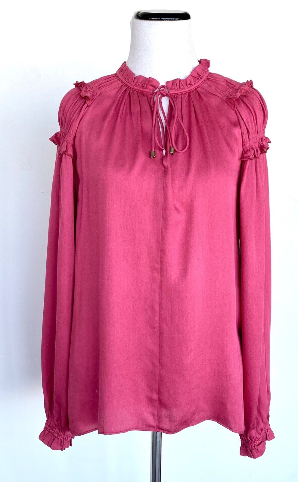 Sundance So In Love LS Blouse. Retails $128 Price $49 NWT Size XS