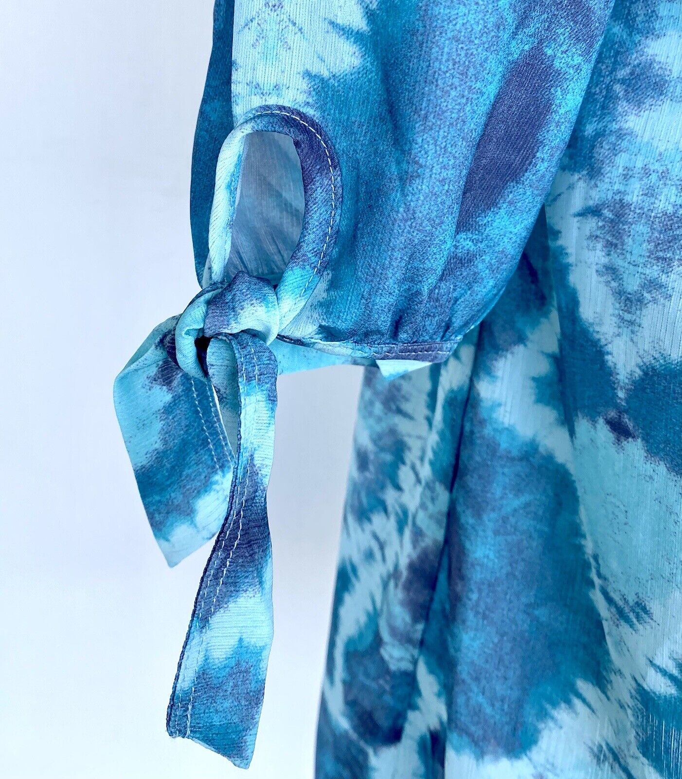 Apana swim coverup m blue sunburst Design Size M Price $38 NWT