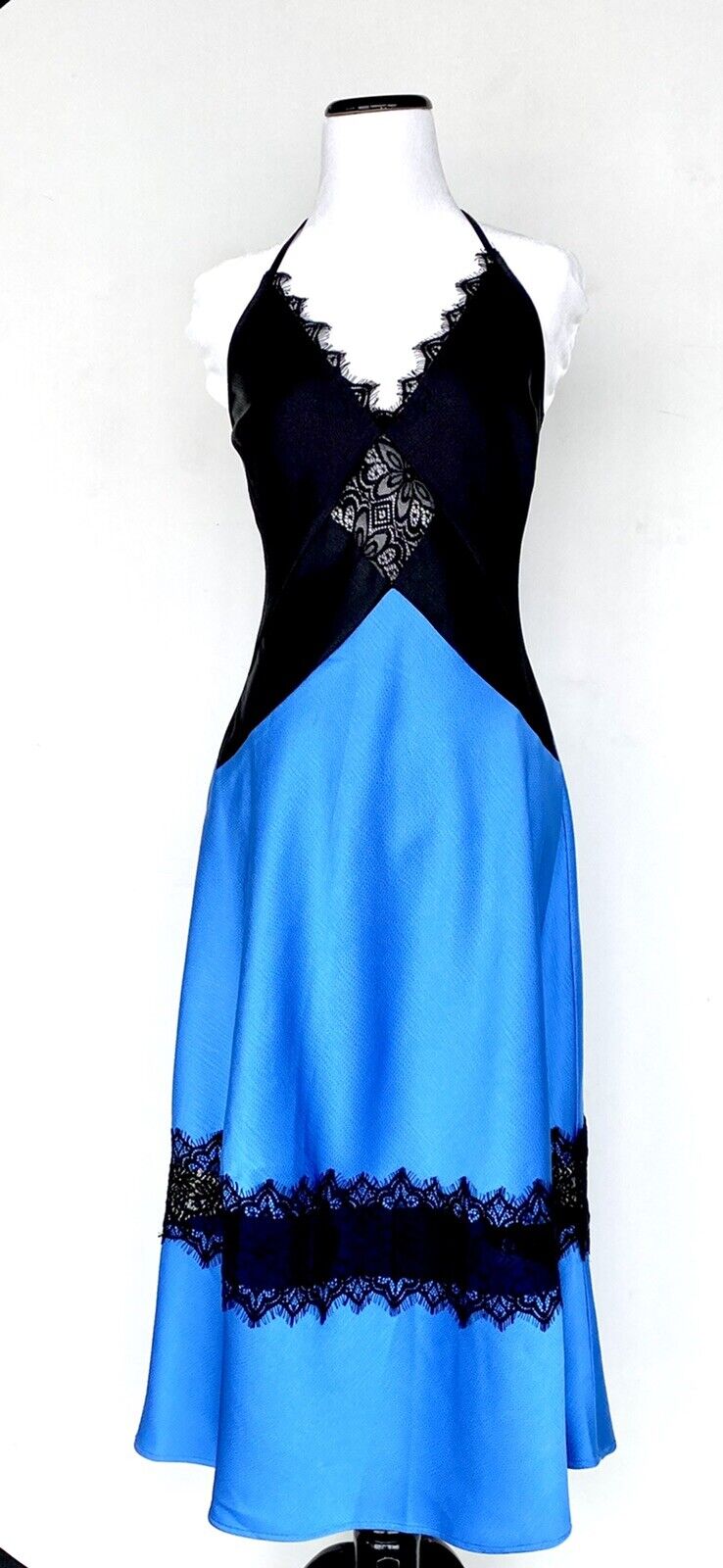 Karen Millen Hammered Satin & Lace cocktail dress US 2 Retail $248 Price $169
