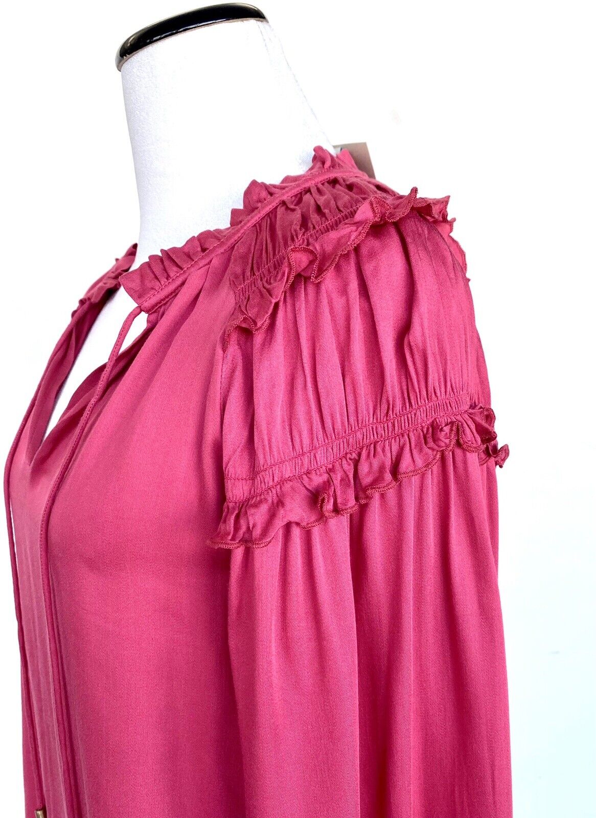 Sundance So In Love LS Blouse. Retails $128 Price $49 NWT Size XS