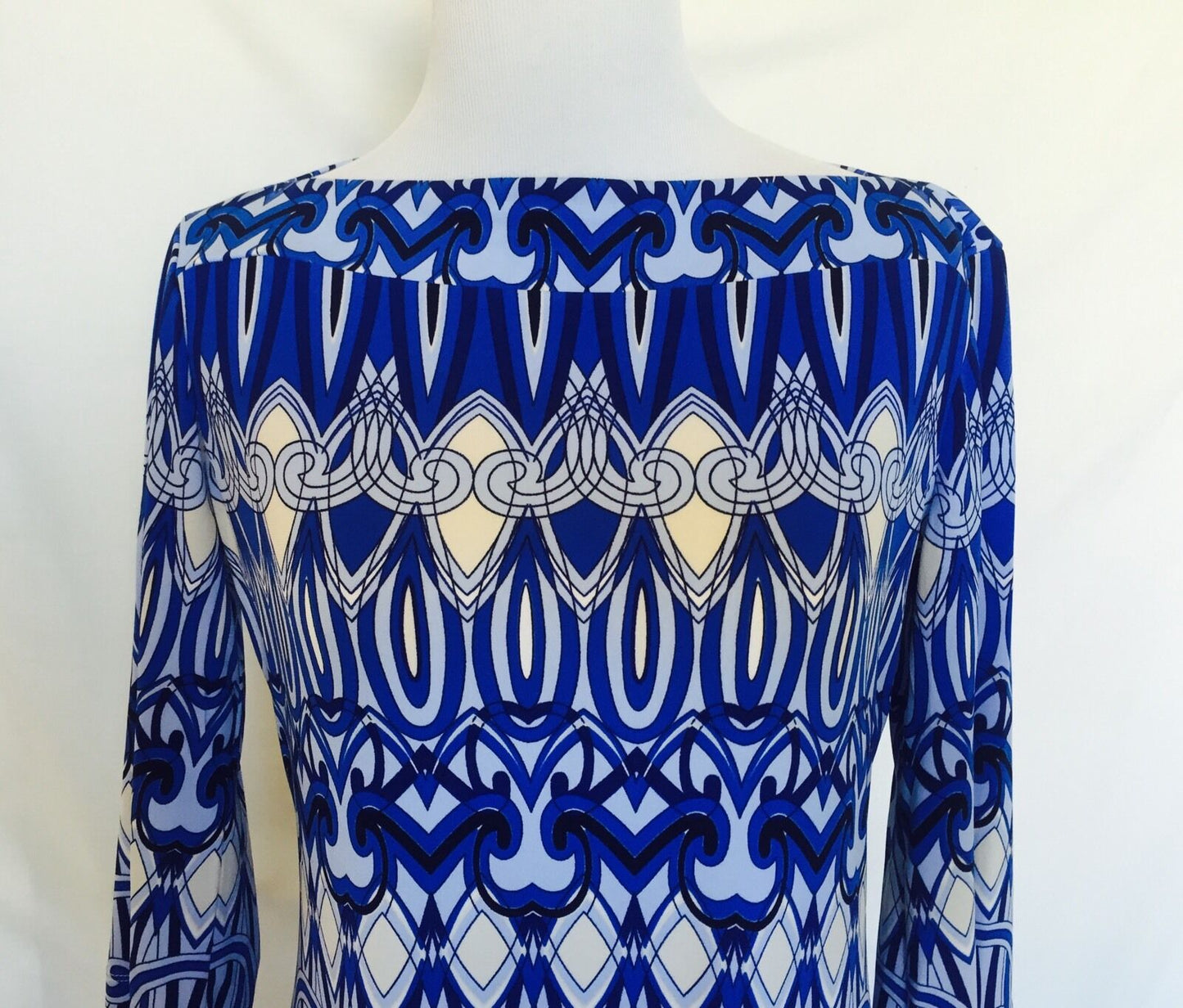 Donna Morgan Blue And White Stretch Dress. NWT Size 4  Retails $138 Price $42