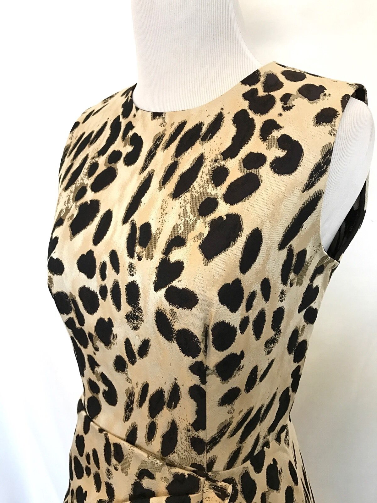 Carolina Herrera Animal Print Ruffle Dress. Retails $860 NWT Price $369 Size 2