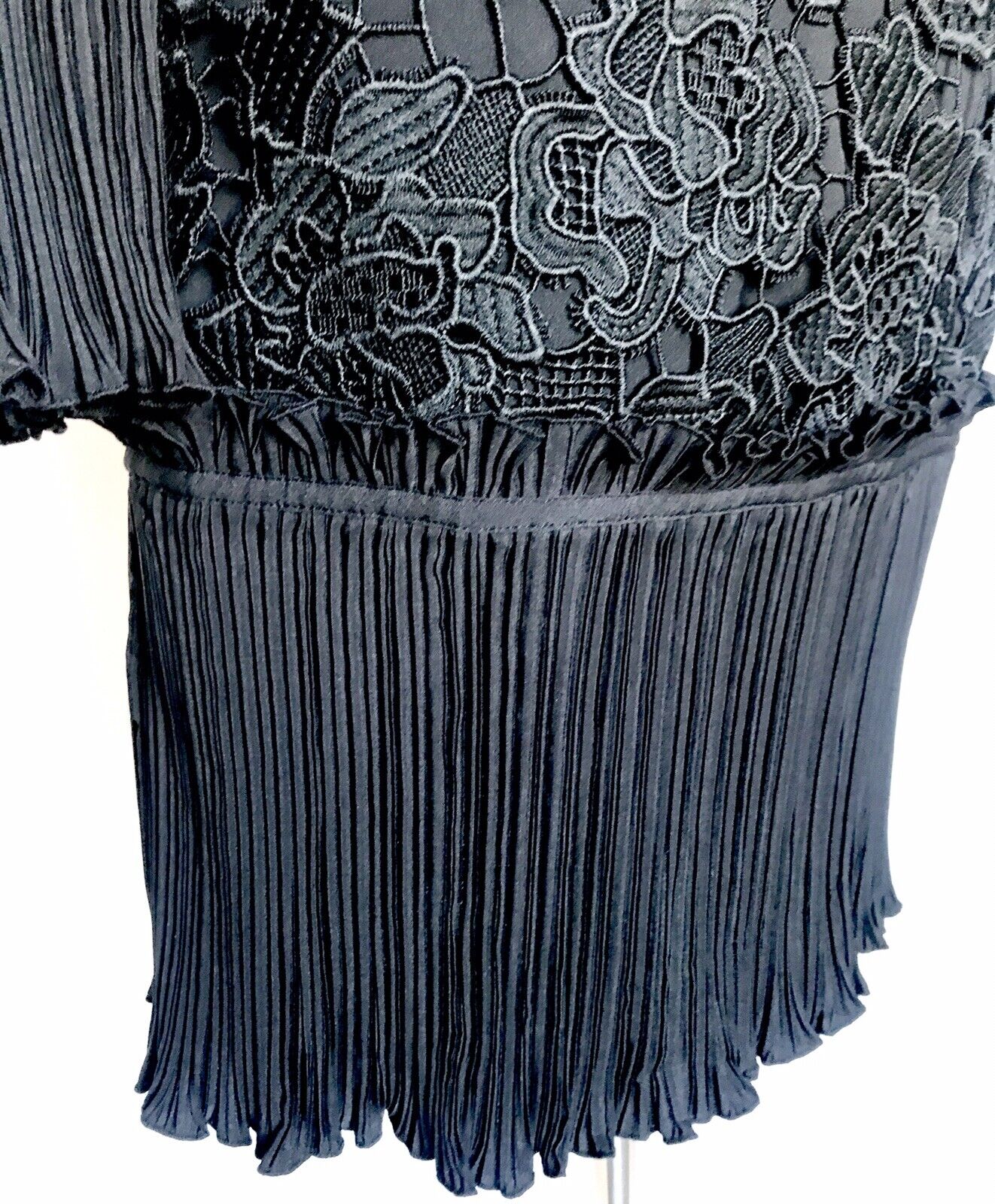 Maison Scotch & Soda Lace Sheer Sleeve Dress. NWT Retail $298 Price $95 Size XS