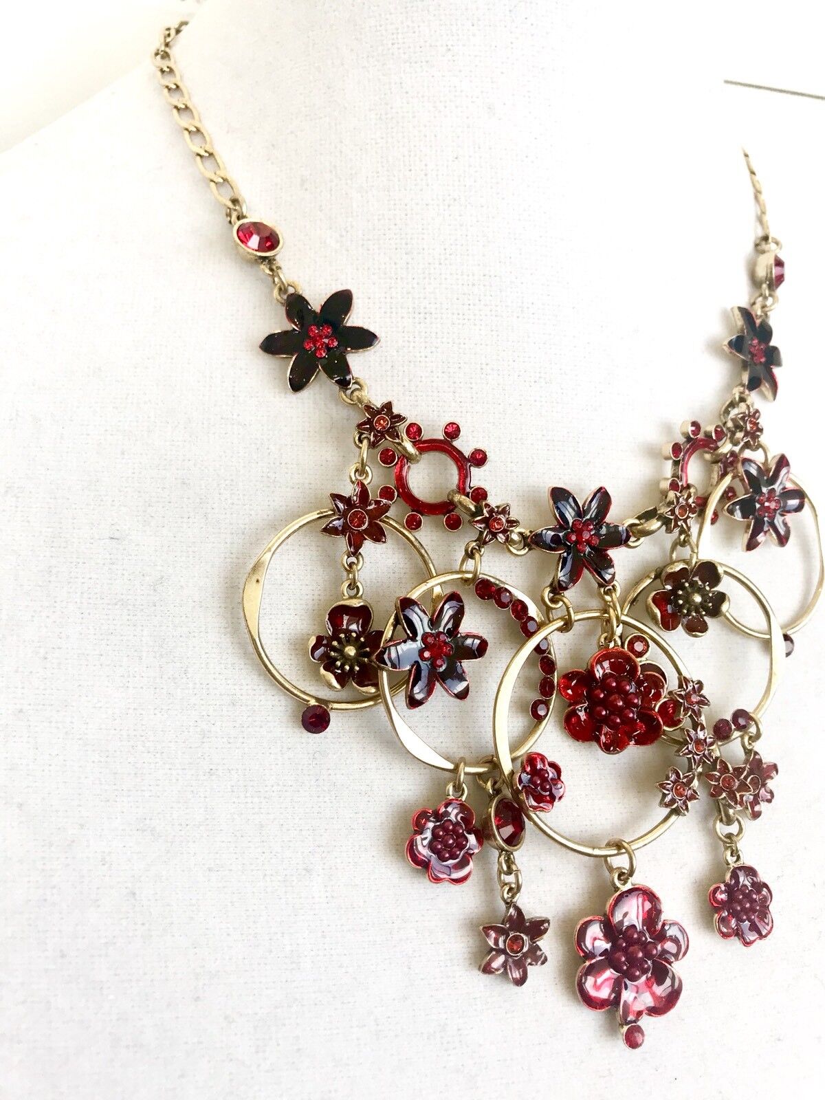 Pilgrim Genuine Swarovski Crystal And Enamel Necklace. NWT Price $29 Retail $100