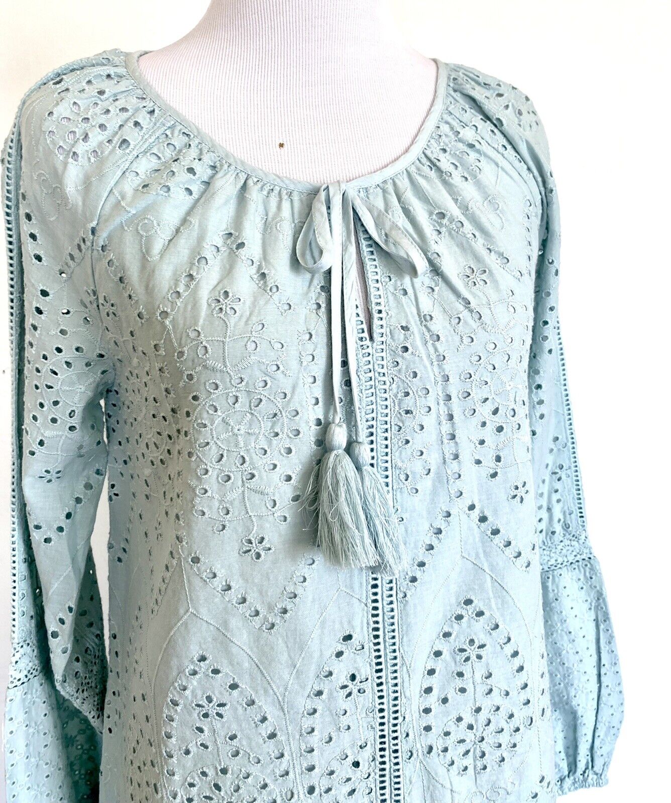 Sundance Coastland Embroidered Eyelet Dress Retails $148 Price $52 Size XS NWT