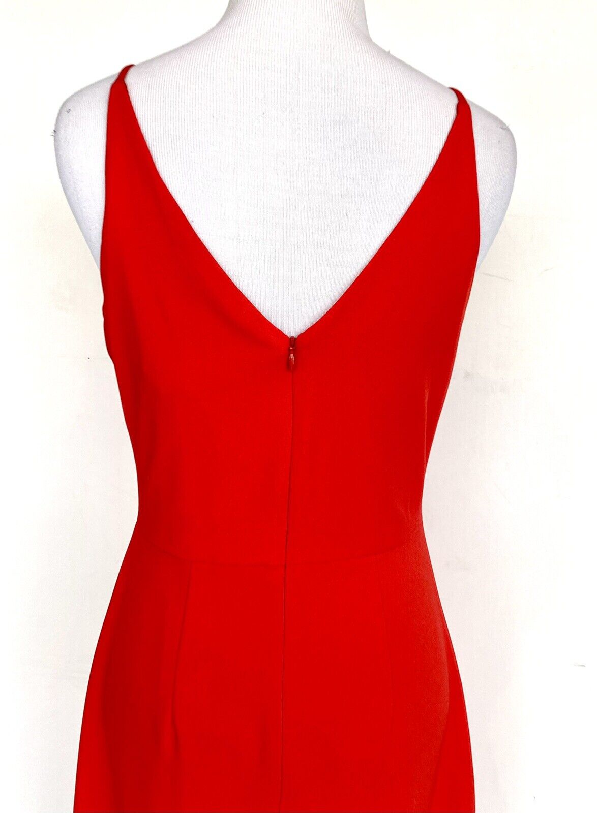 Hutch Crepe red jumpsuit Retails $253 Price $99 Size 2 Deep V NWT Anthropologie
