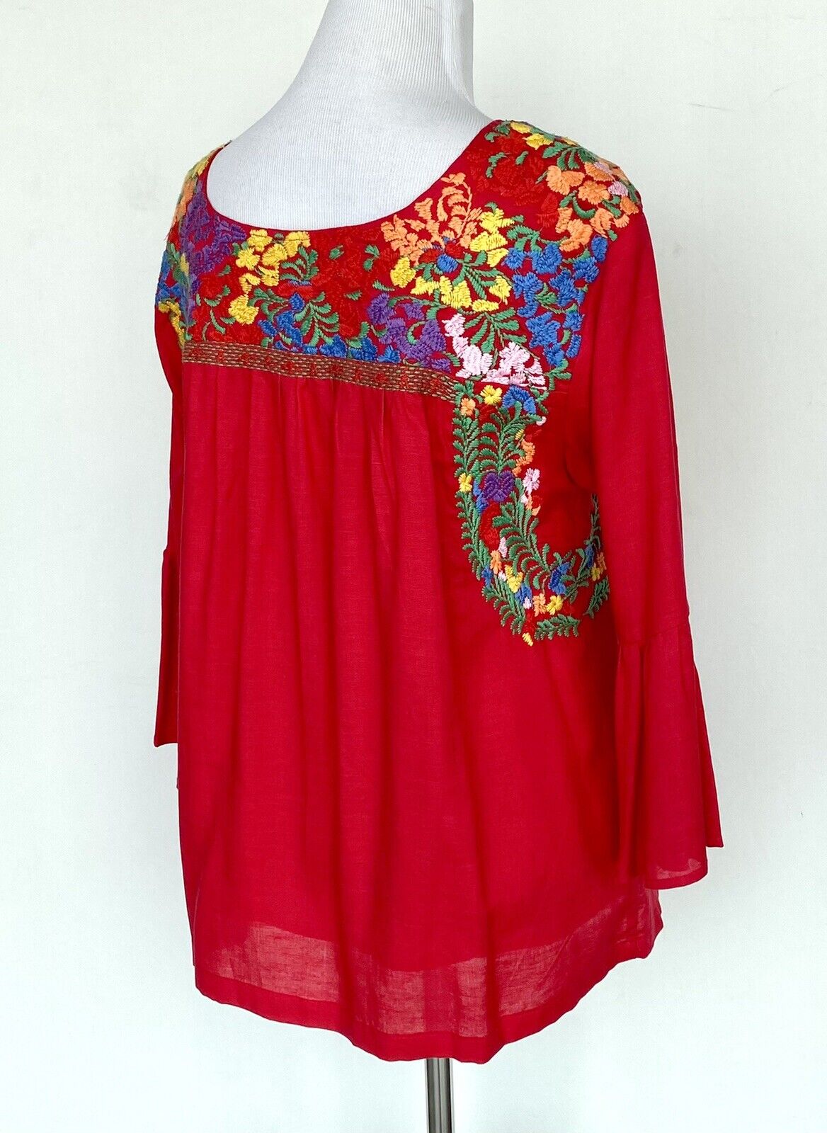 J Marie embroidered Catherine Top bell sleeve XSmall Retail $92 Price $46 NWT