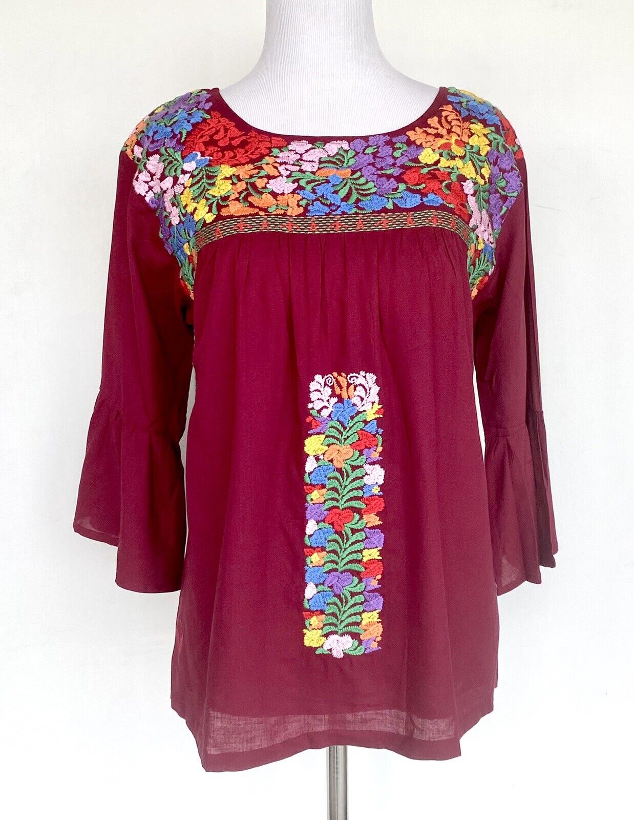 NWT J Marie embroidered Bridget Top bell sleeve size Small Retail $96 Price $42