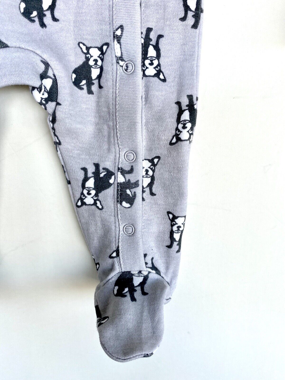 Nordstrom Baby Bulldog Soft 100% Cotton Sleepsuit Footie NWT  Price $25 Newborn