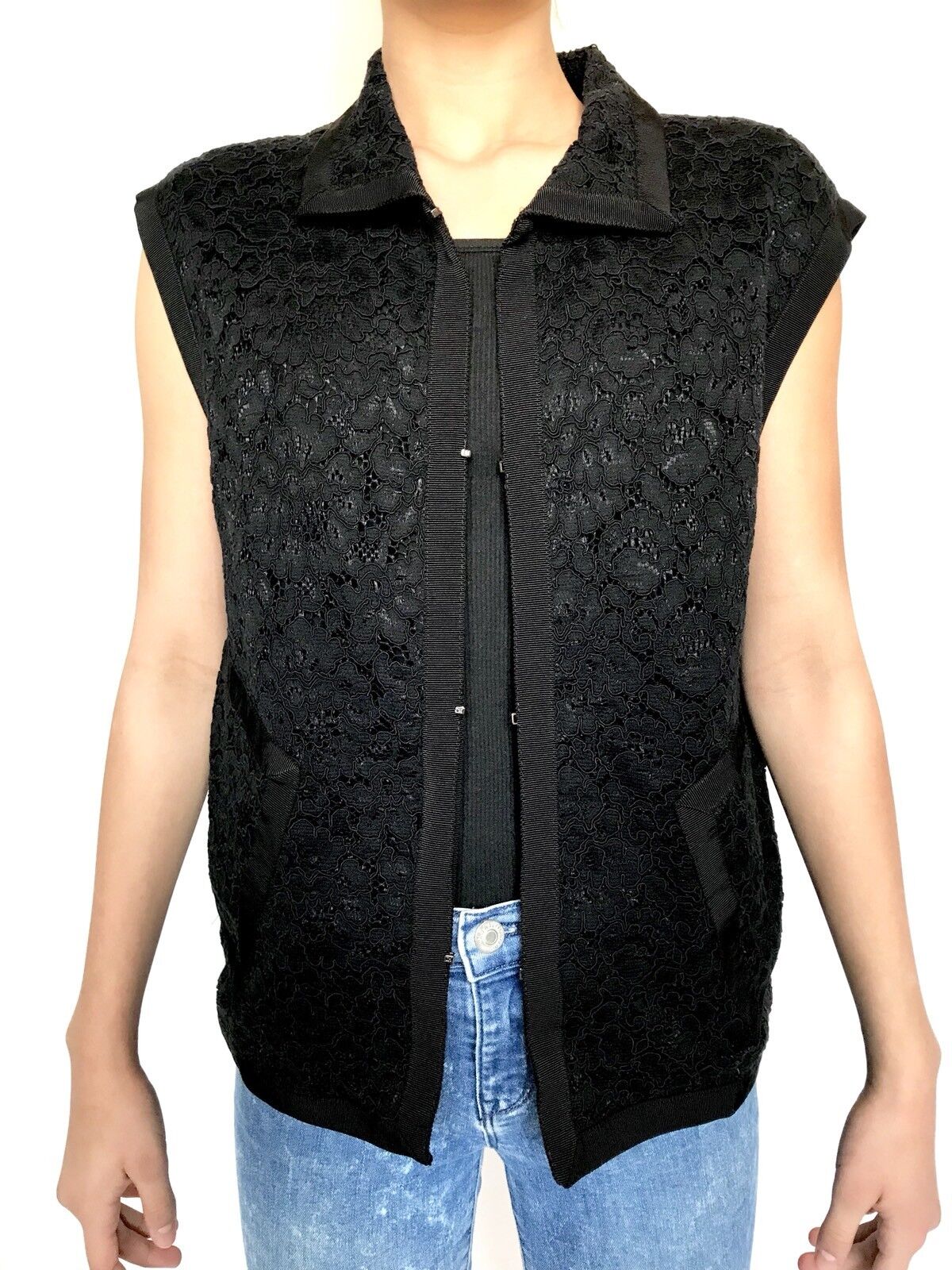 Carolina Herrera Black Lace Waistcoat Top. NWT Retail $600 Price $245 Size XS