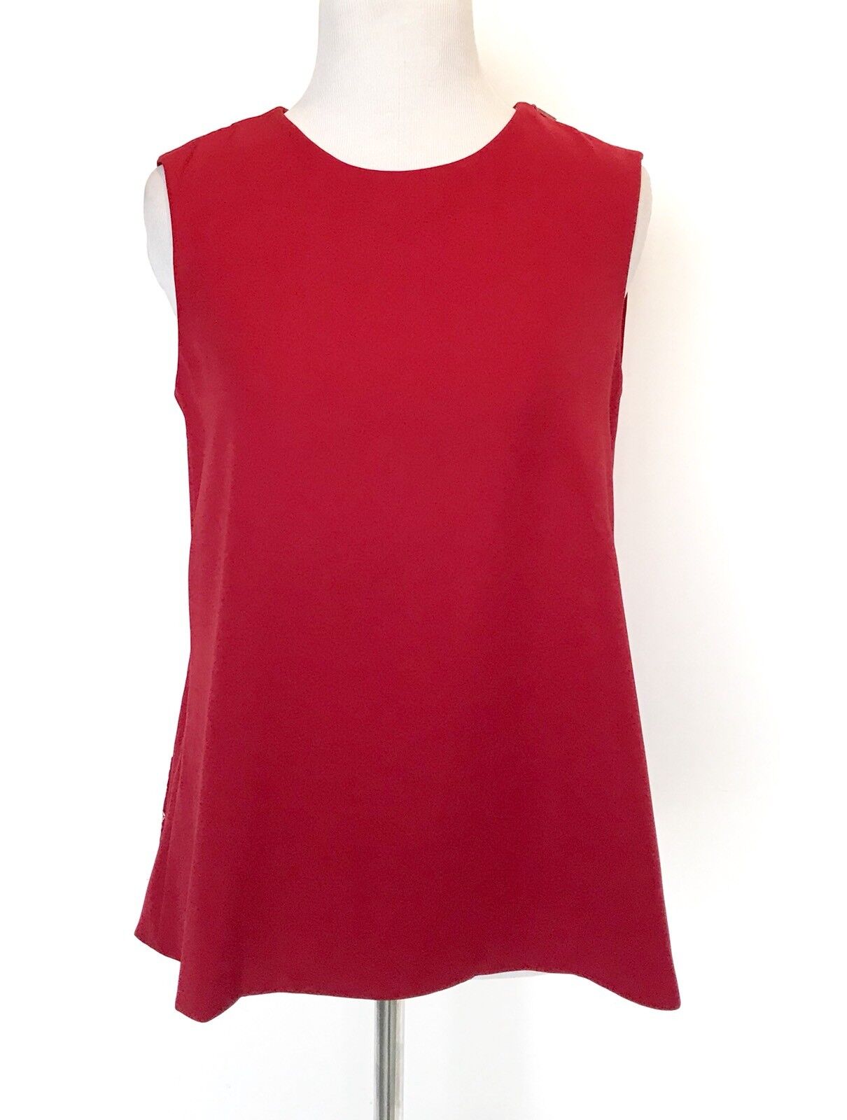 Carolina Herrera Red Lace Panel Swing Top. NWT Retail $325 Price $156 Size 2