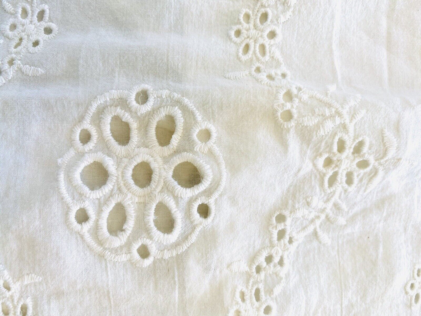 Sundance Catalogue Imperial Eyelet Ivory Dress Retails $148 Price $69 Sz XS NWT