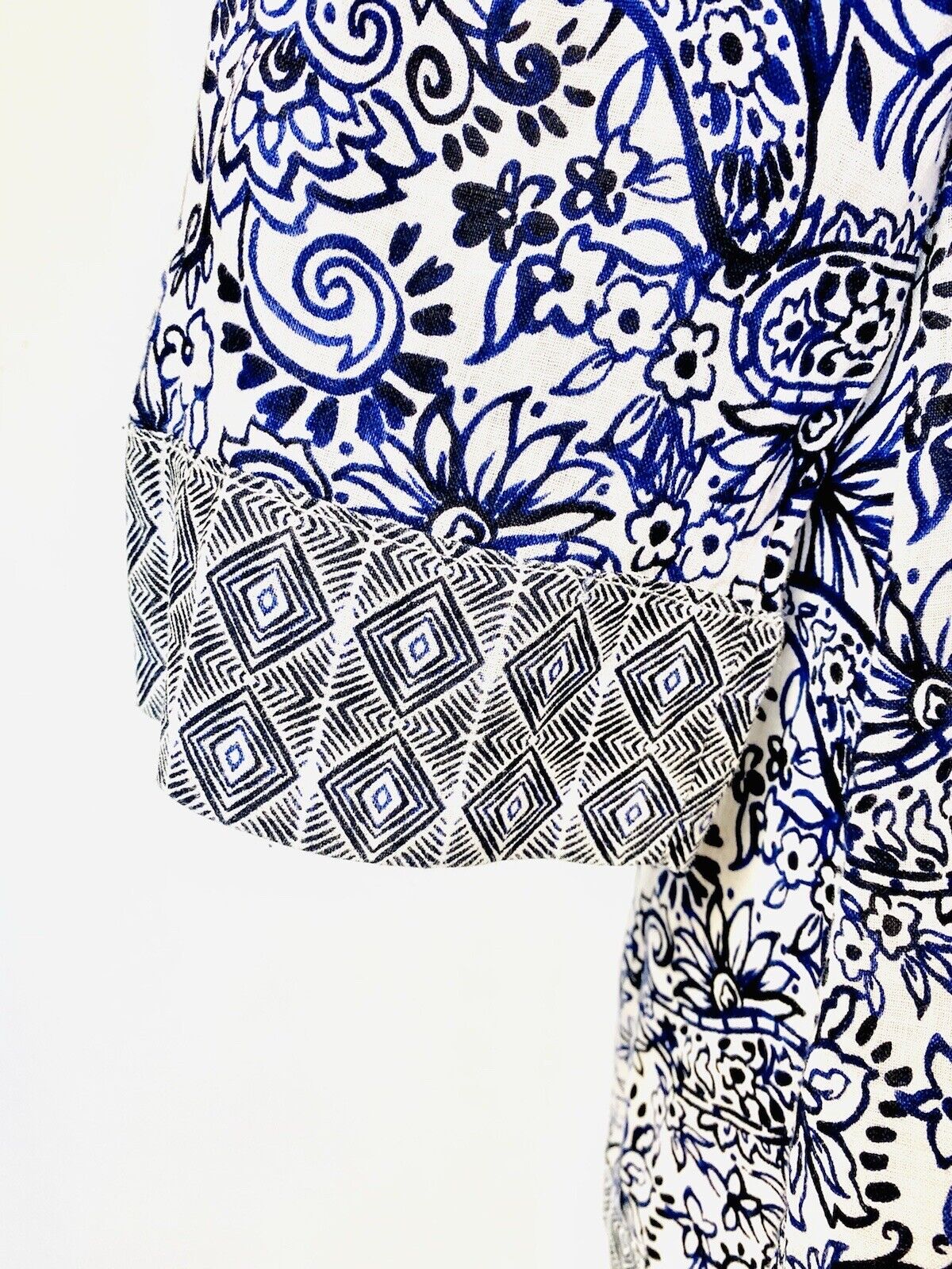 Sigrid Olsen 100% Linen Blue Paisley tunic top. Retail $79 Price $47 Size S NWT
